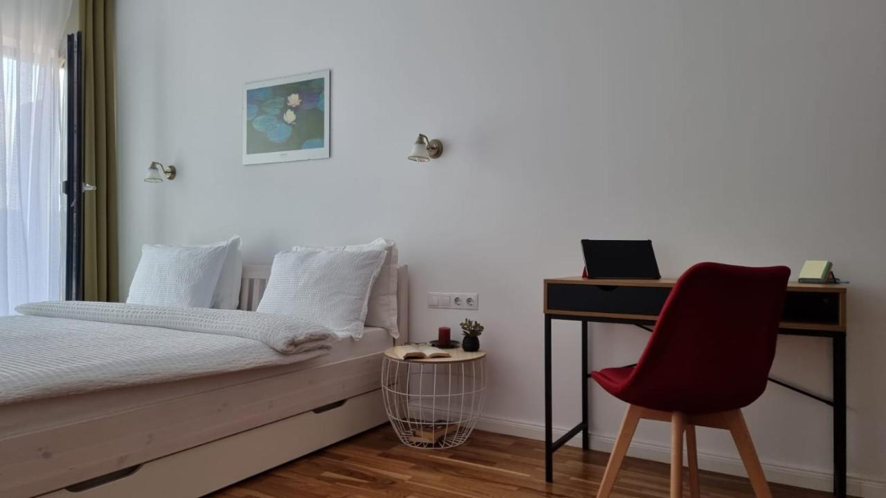 Penthouse Cosmopolit Lägenhet Braşov Exteriör bild