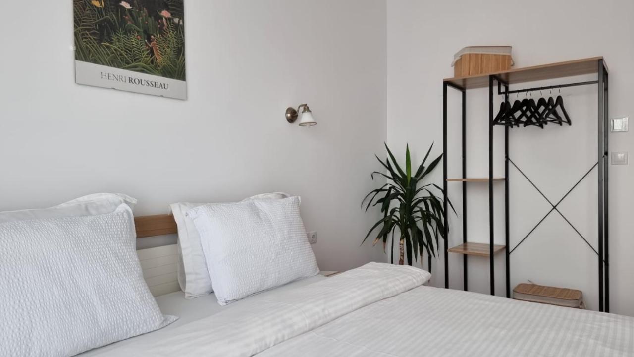 Penthouse Cosmopolit Lägenhet Braşov Exteriör bild